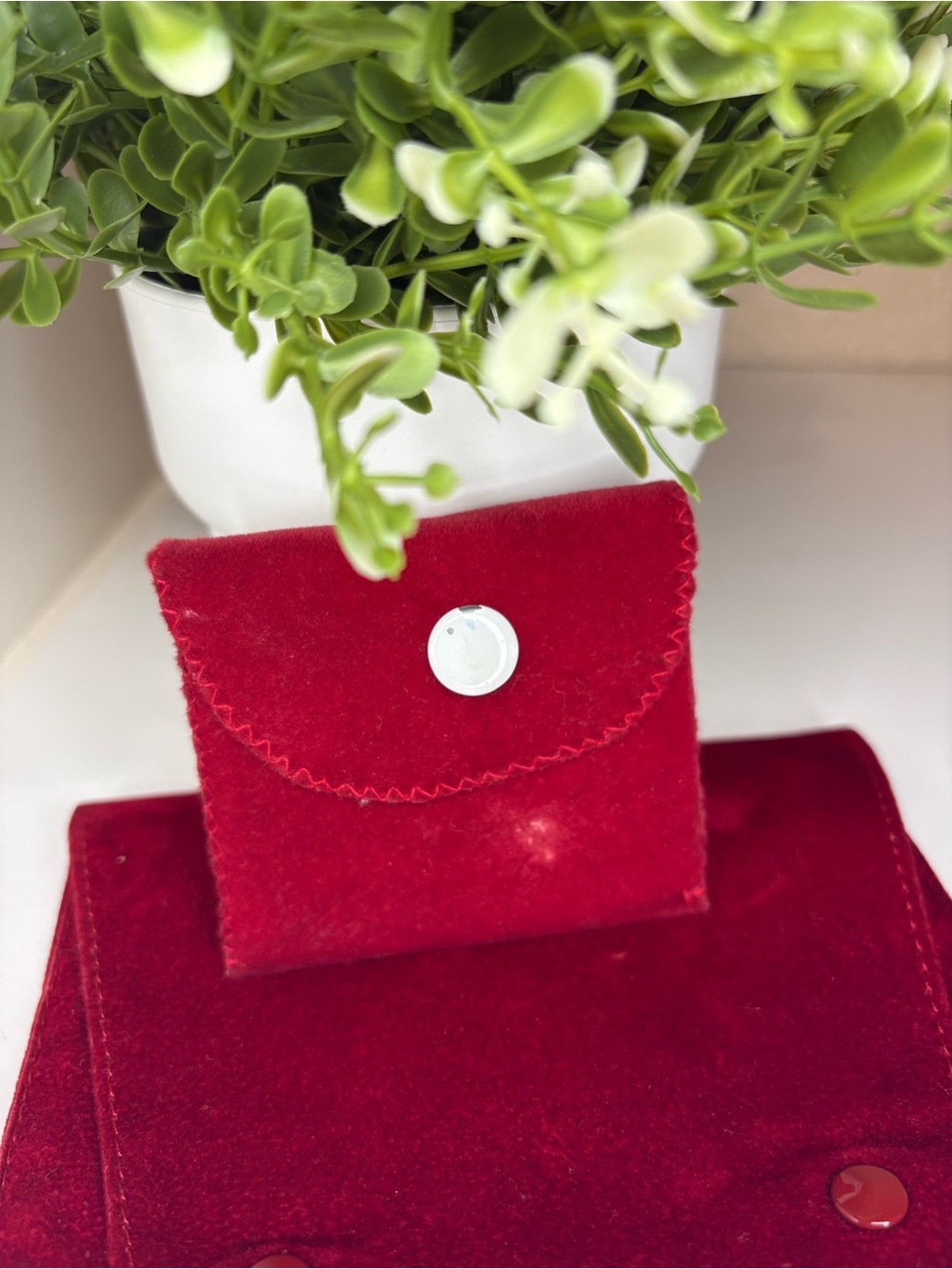 Authentic Cartier Red Velvet Jewelry Pouch Case Travel Holder Earring Insert - Picture 3 of 14